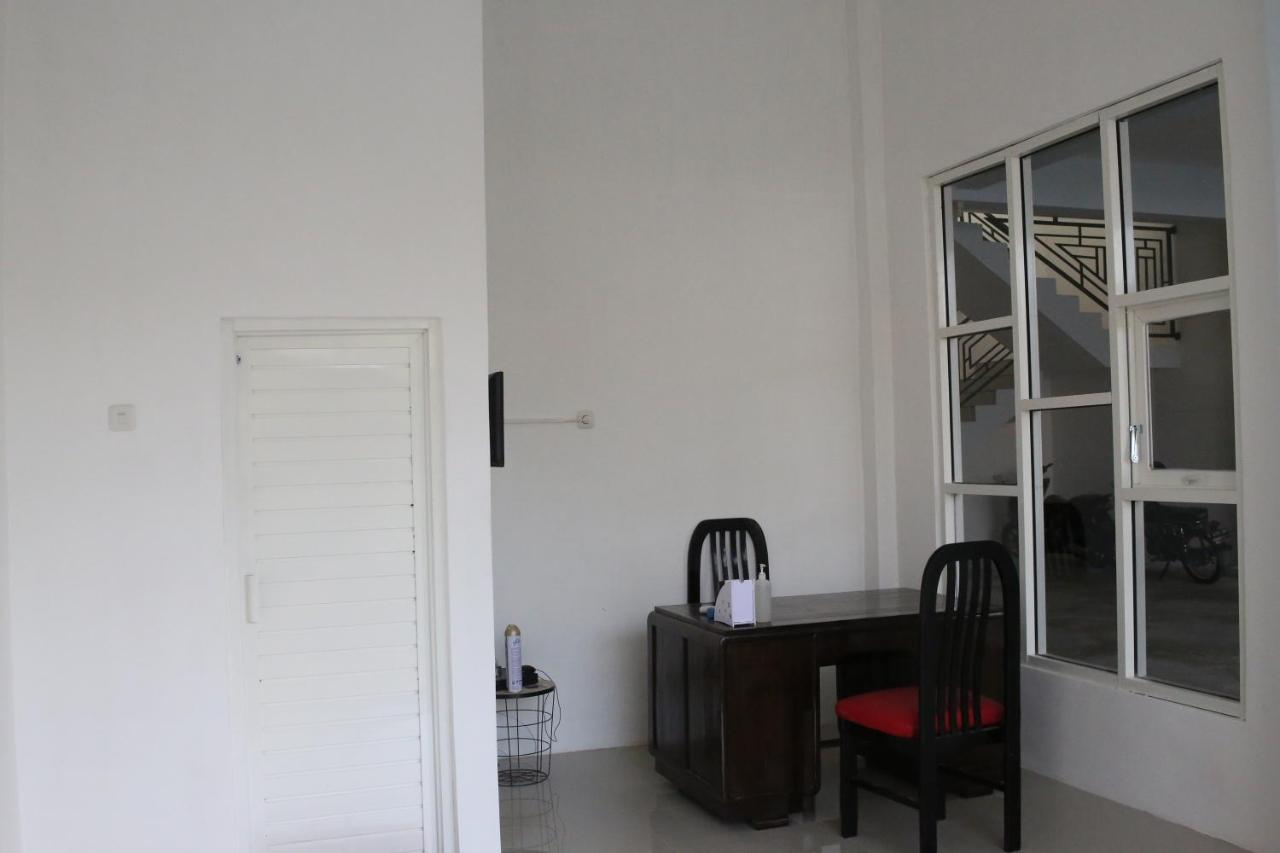 Reddoorz Syariah Near Suncity Mall Madiun Exterior foto