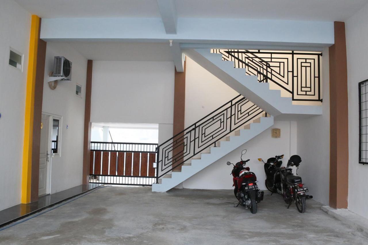 Reddoorz Syariah Near Suncity Mall Madiun Exterior foto