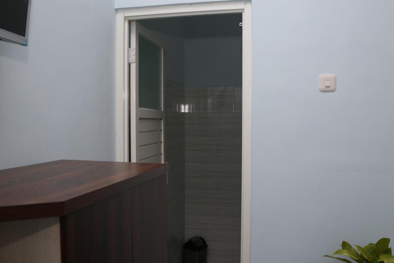 Reddoorz Syariah Near Suncity Mall Madiun Exterior foto