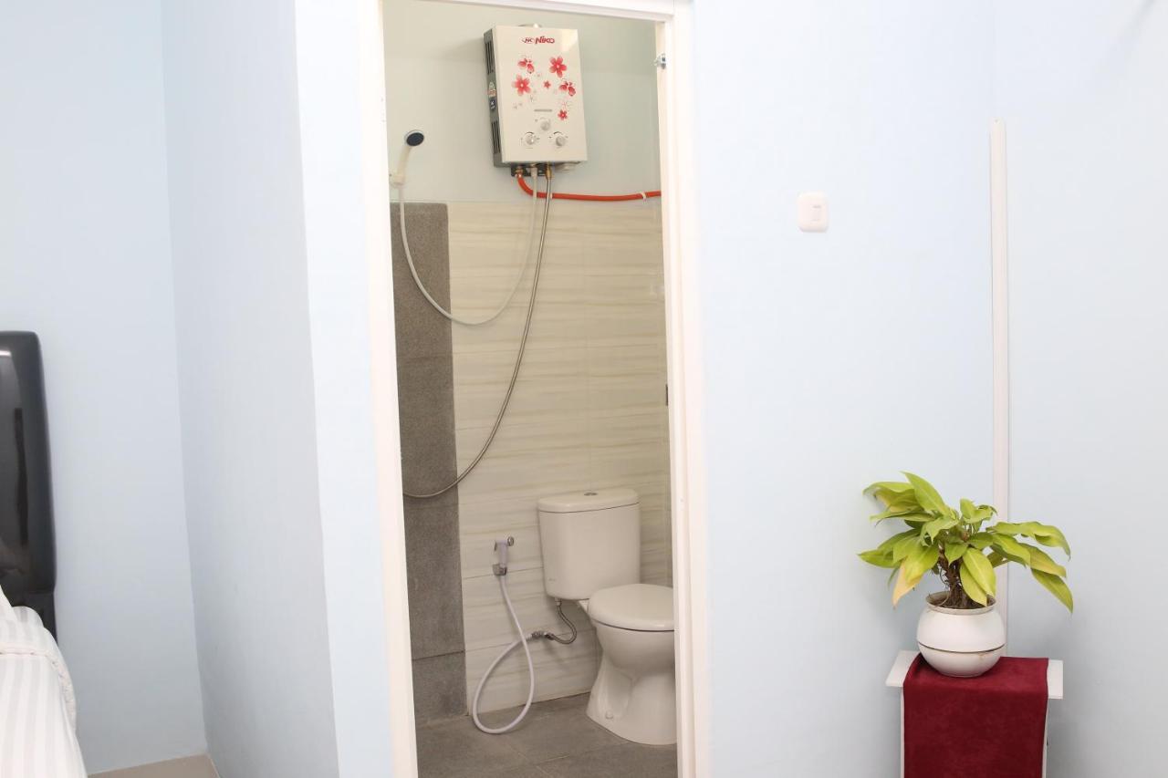 Reddoorz Syariah Near Suncity Mall Madiun Exterior foto