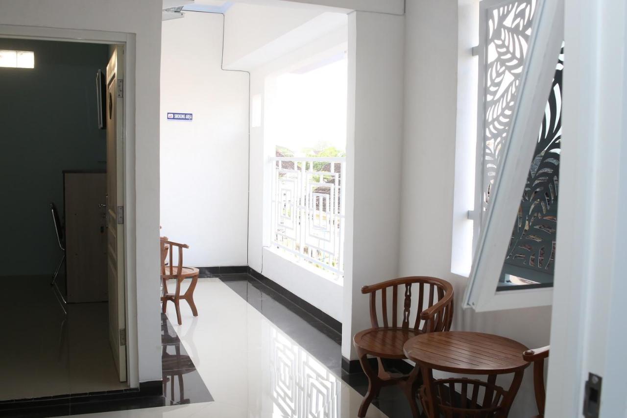 Reddoorz Syariah Near Suncity Mall Madiun Exterior foto