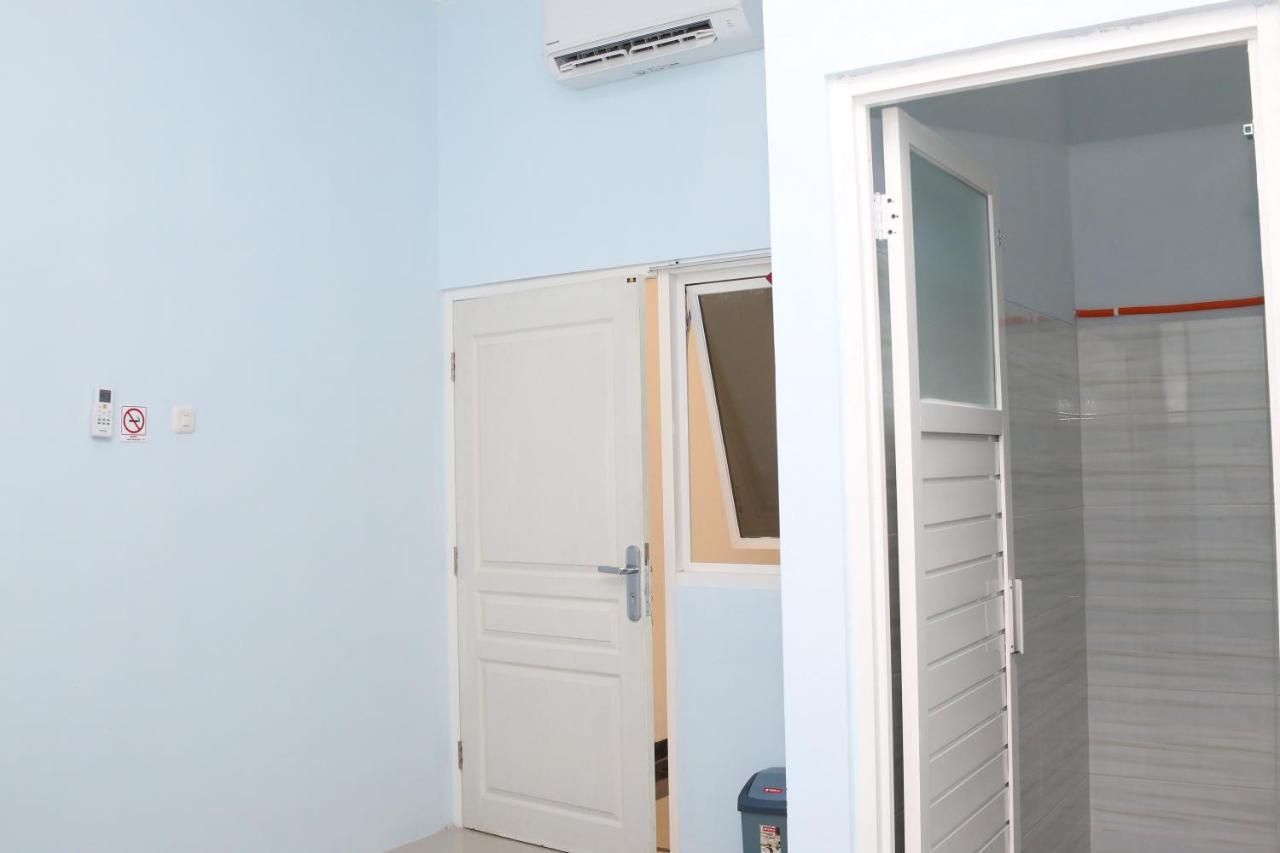 Reddoorz Syariah Near Suncity Mall Madiun Exterior foto